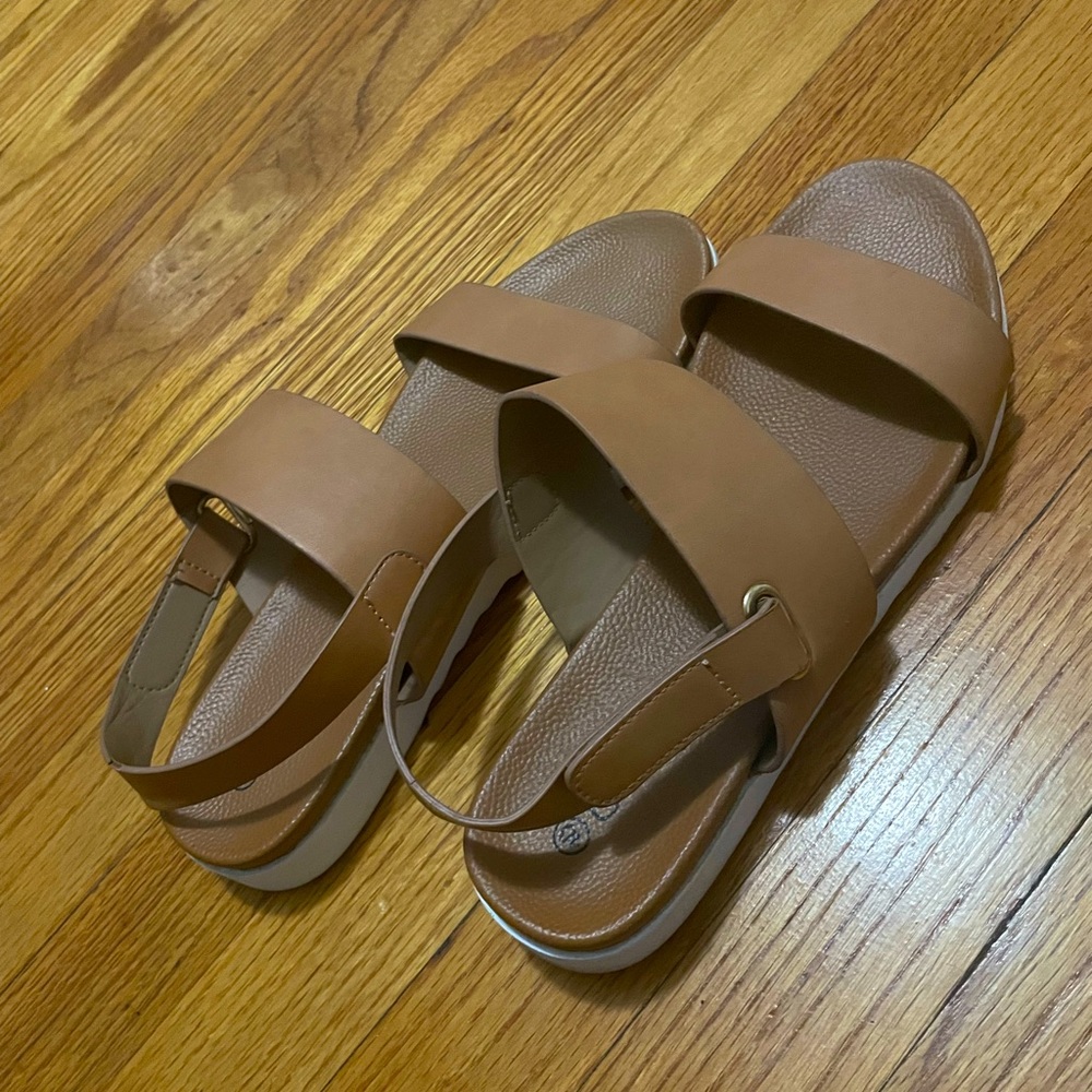 Faux leather strap sandles